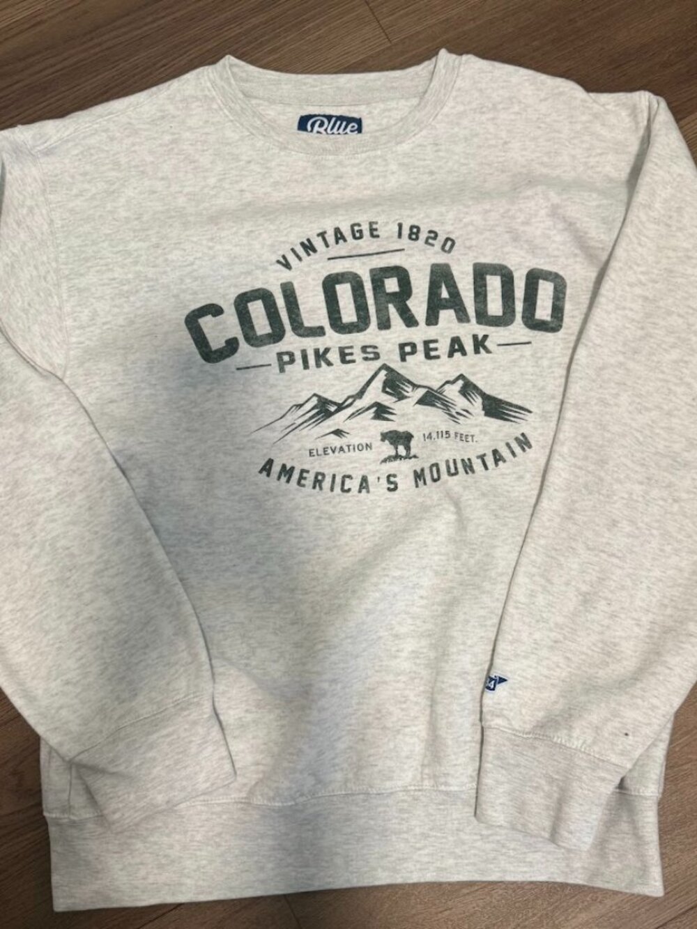 Colorado Pikes Peak Crewneck Sweatshirt Unisex Size Medium